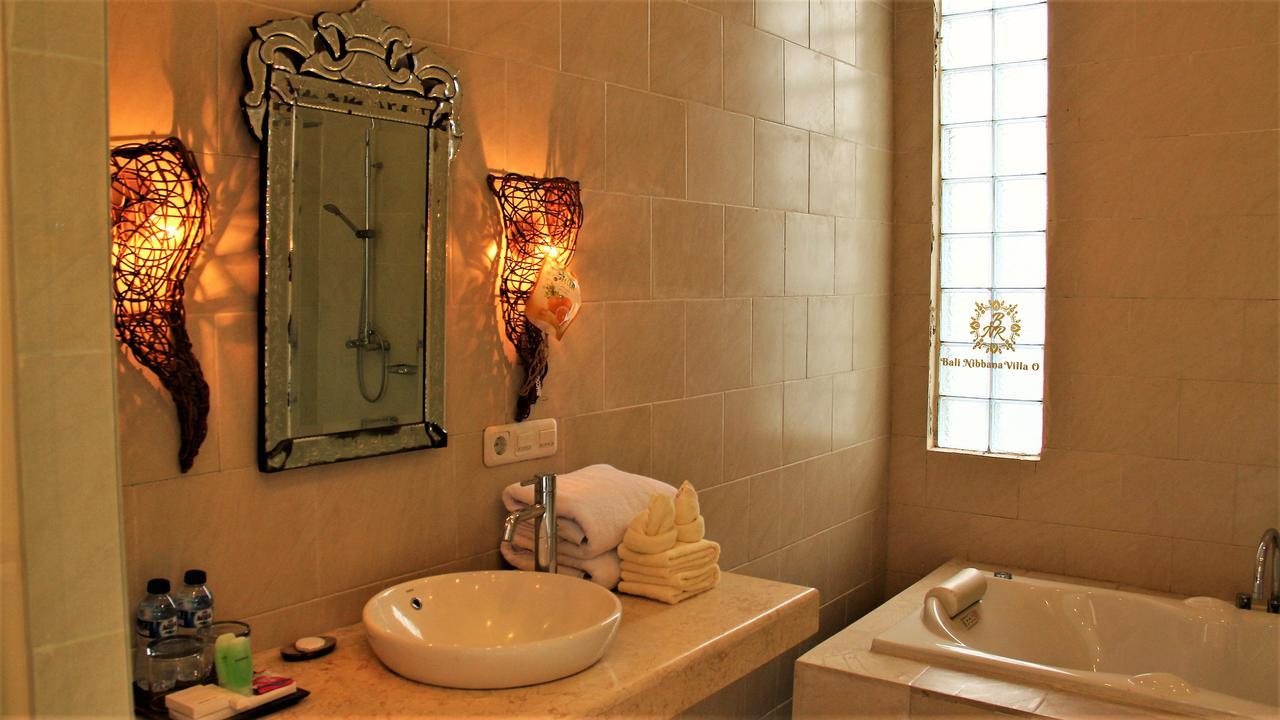The Nibbana Villas Seminyak Esterno foto