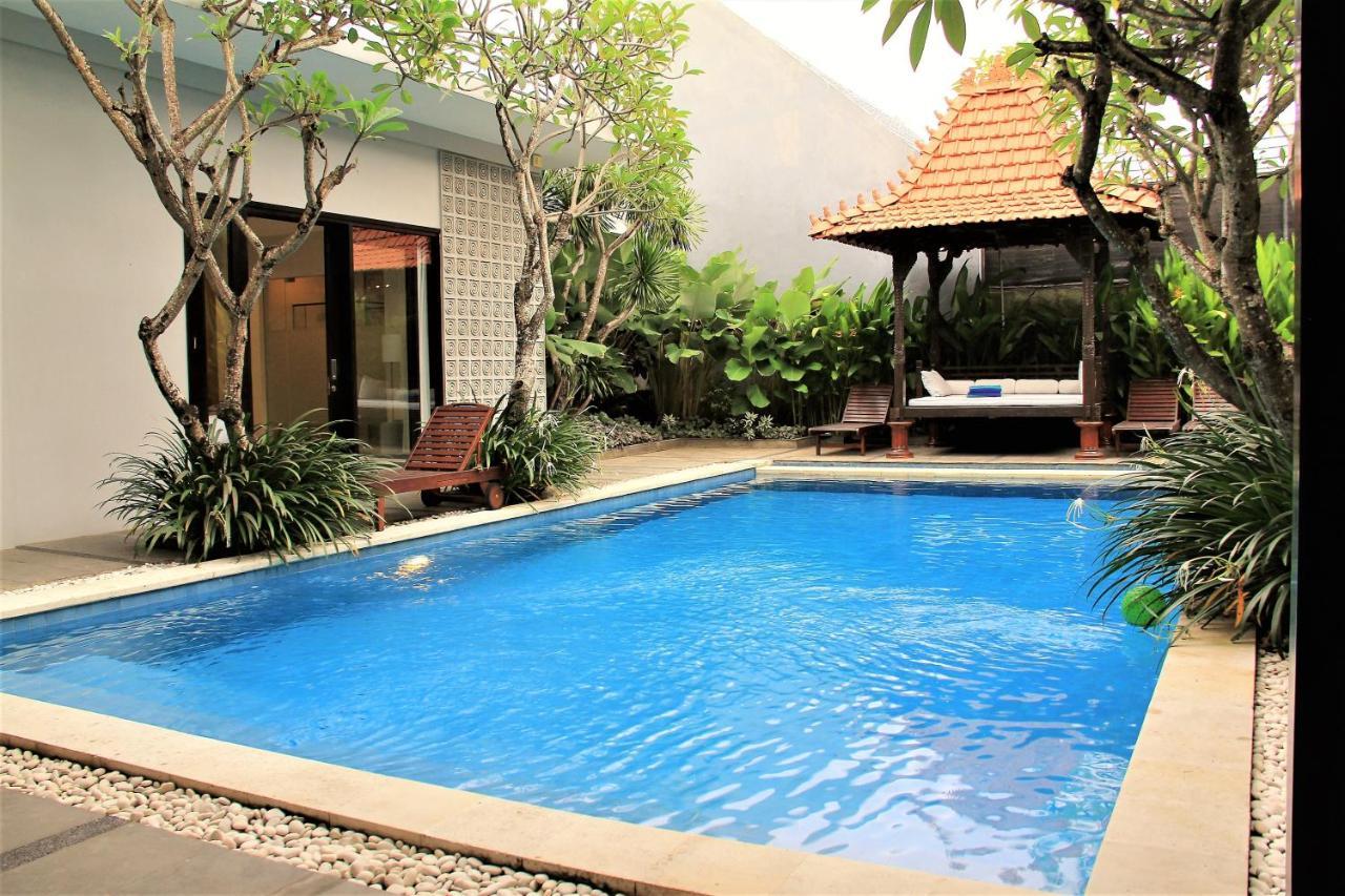 The Nibbana Villas Seminyak Esterno foto